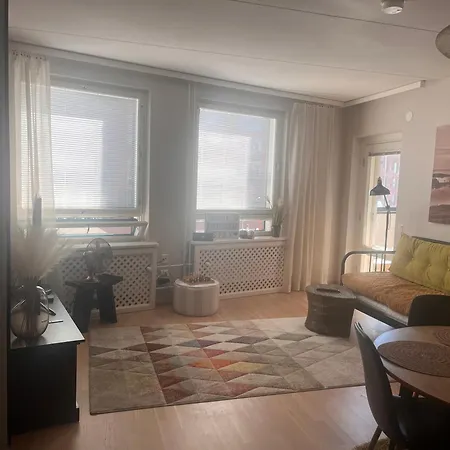 Great Two Bedrooms With A Private Sauna And A Sea View From The Balcony Close Center Daire