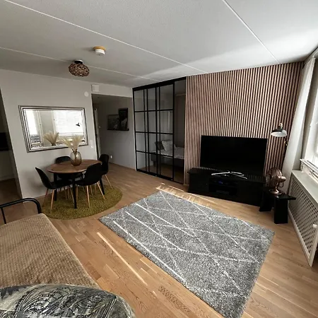 Great Two Bedrooms With A Private Sauna And A Sea View From The Balcony Close Center Lägenhet Helsingfors