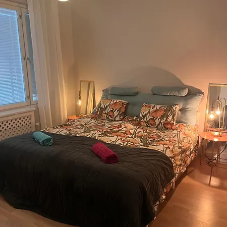 Great Two Bedrooms With A Private Sauna And A Sea View From The Balcony Close Center *